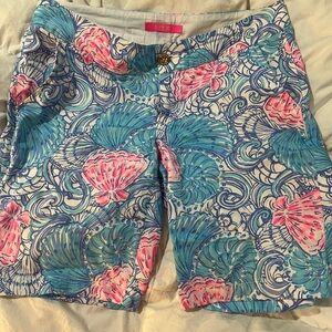 Lilly Pulitzer Blue and Pink Patterned Women's Shorts